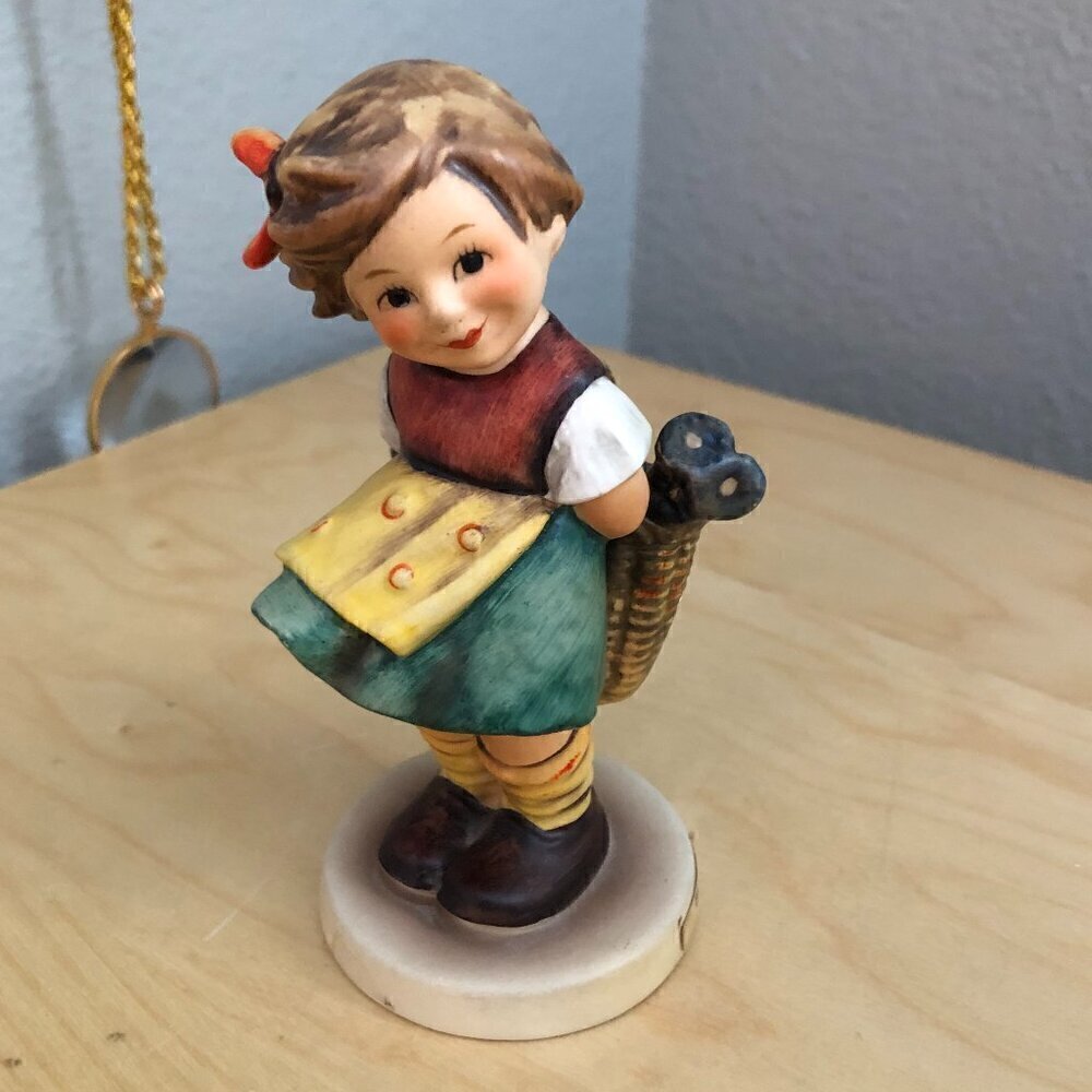 VINTAGE Hummel Bashful Smiling Little Girl & Basket Figurine 377 1971 W Germany